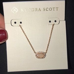 Kendra Scott necklace